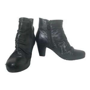 College Black Genuine Leather Zip Up Chunky Heel Boots Size 8